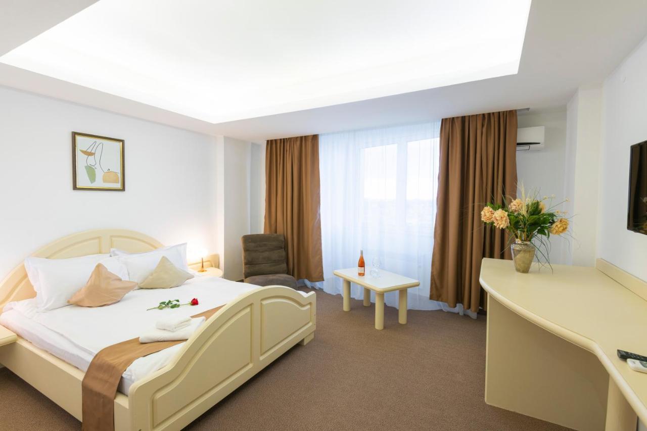 Hotel Randy 康斯坦察 外观 照片