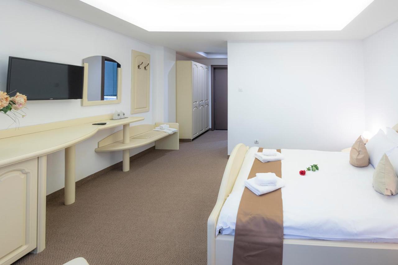 Hotel Randy 康斯坦察 外观 照片