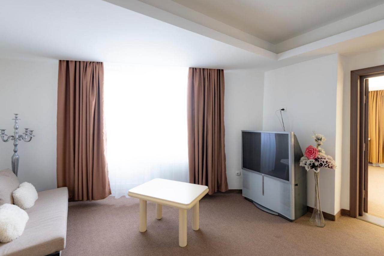 Hotel Randy 康斯坦察 外观 照片