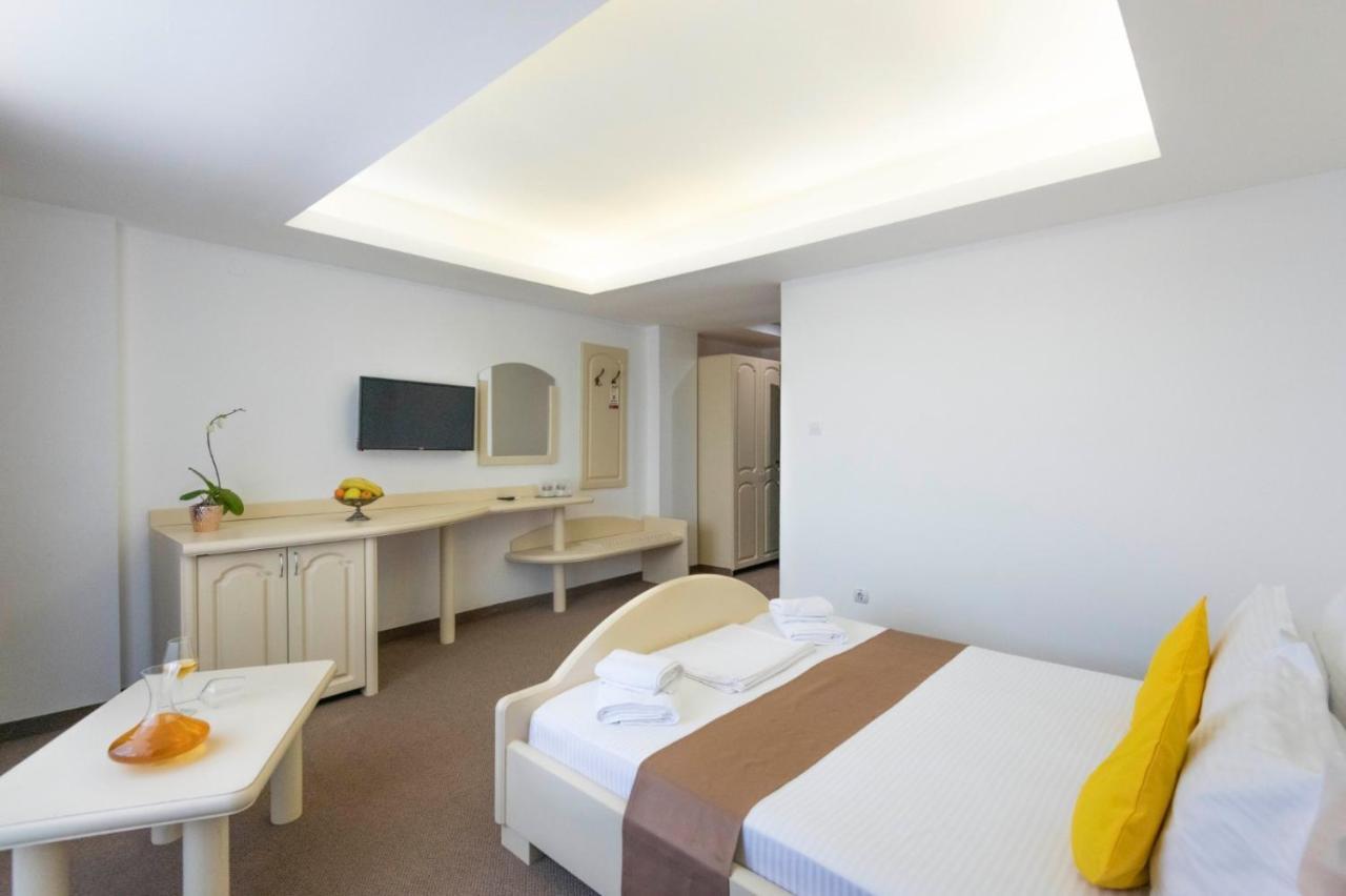 Hotel Randy 康斯坦察 外观 照片