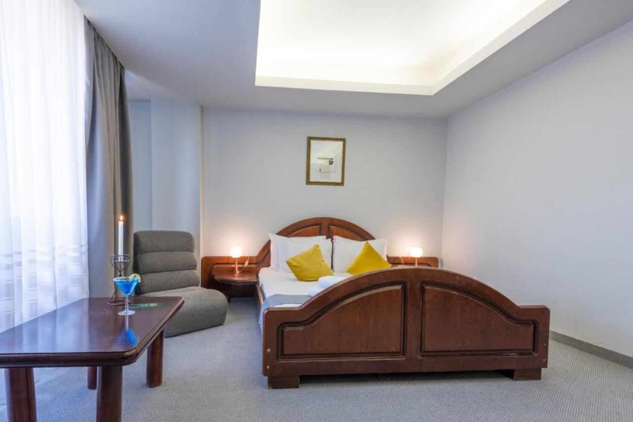 Hotel Randy 康斯坦察 外观 照片